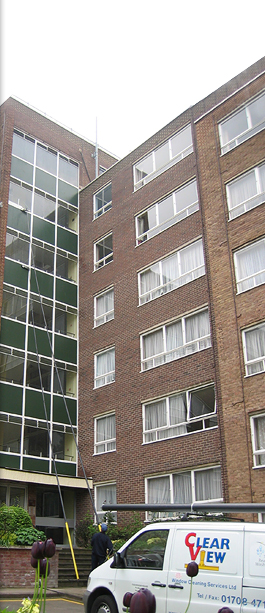 Highrise cleaning using reach and wash