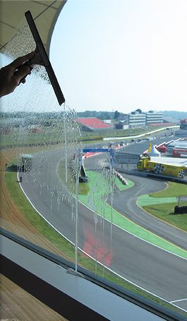 Clearview Window Cleaners - Vetted Contractor